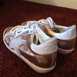 Rose Gold Star Sneaker